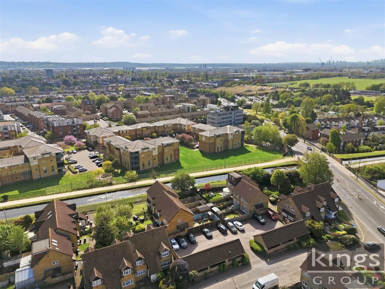 Mahon Close, Enfield, photo 10