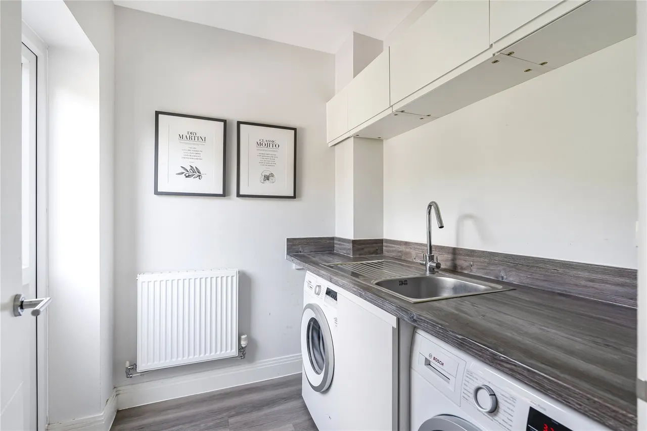 Miller Avenue, Grayshott, GU26, photo 11