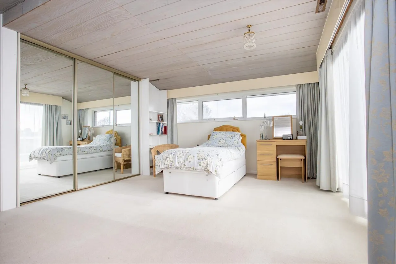 Crofton Lane, Hill Head, Fareham, photo 17