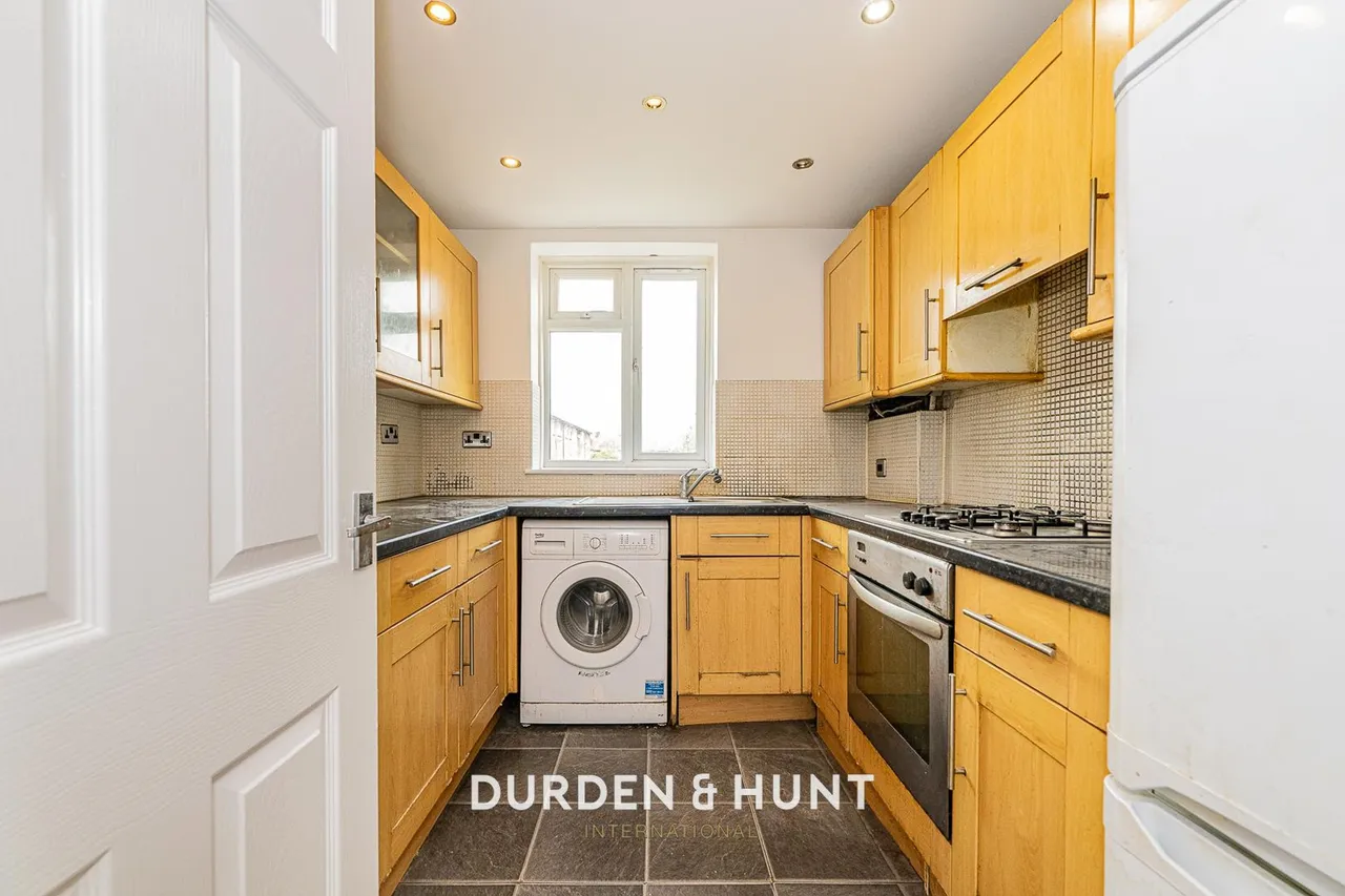 Longswood Gardens, Barkingside, IG5, photo 5