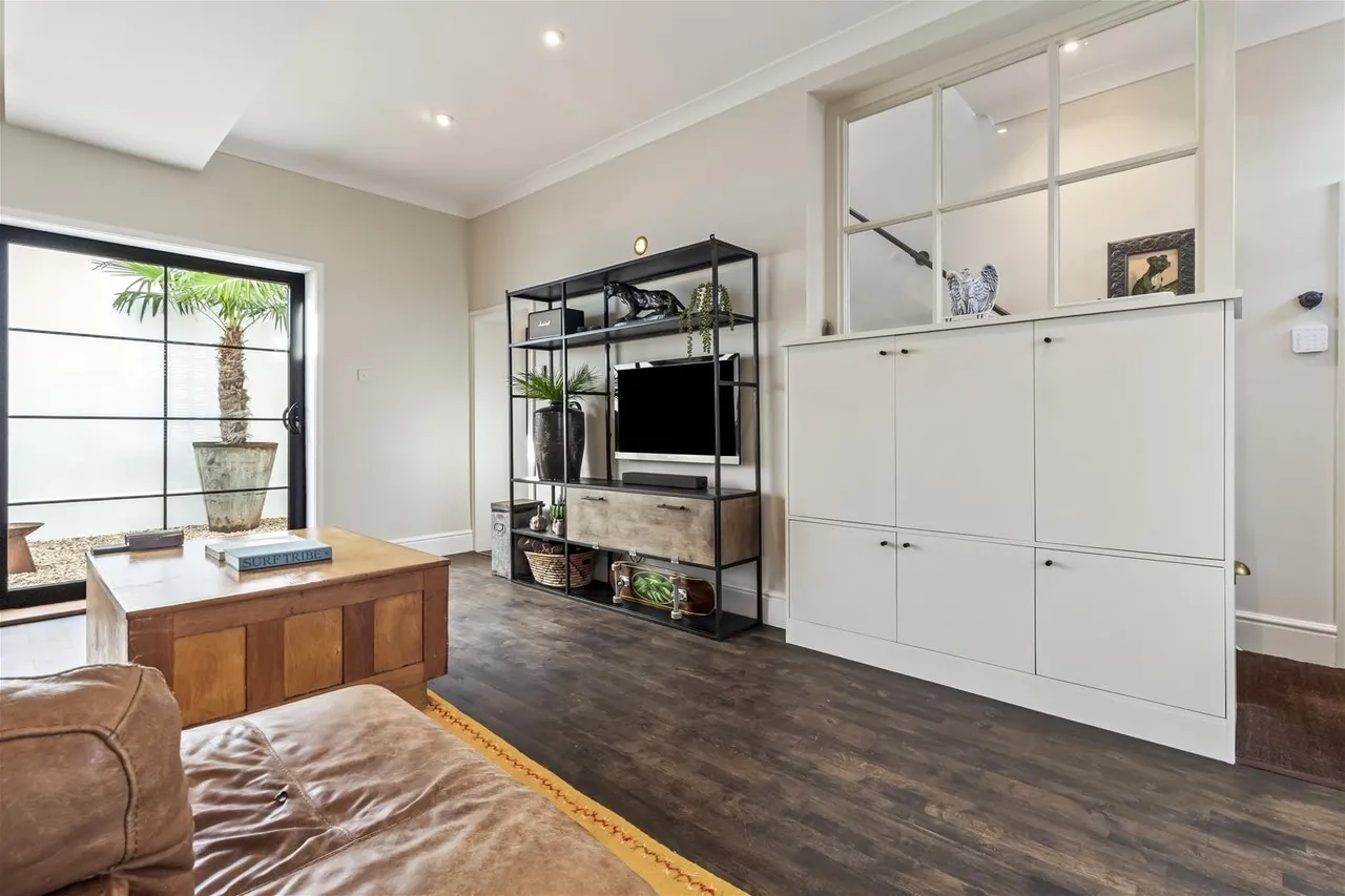 Heene Place, Worthing, photo 21