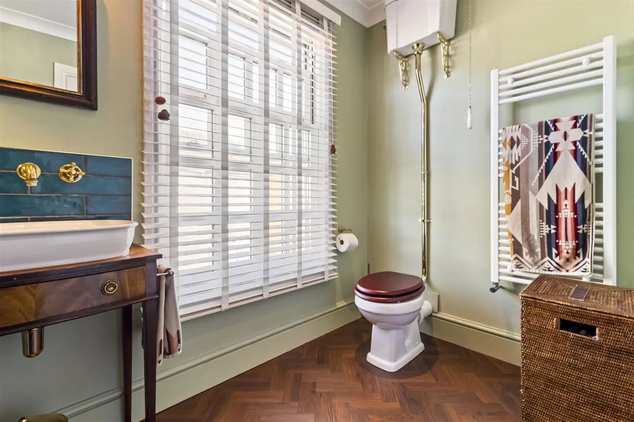 Heene Place, Worthing, photo 37