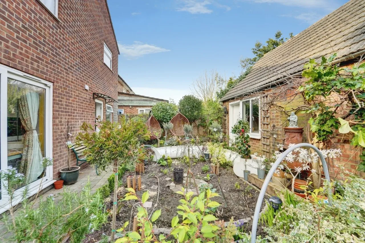 Spenser Road, Bedford, MK40, photo 26