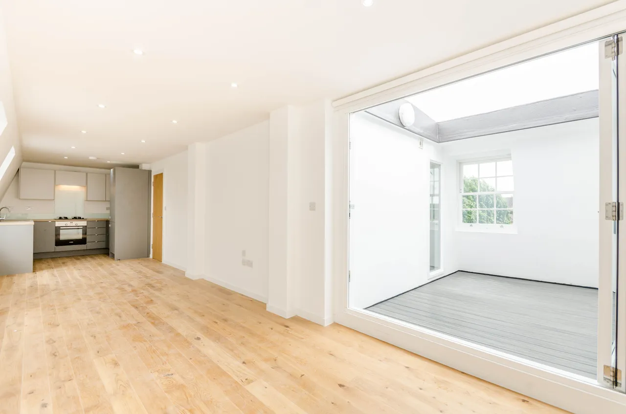 Flat E, 225 St Johns Hill, London, photo 4