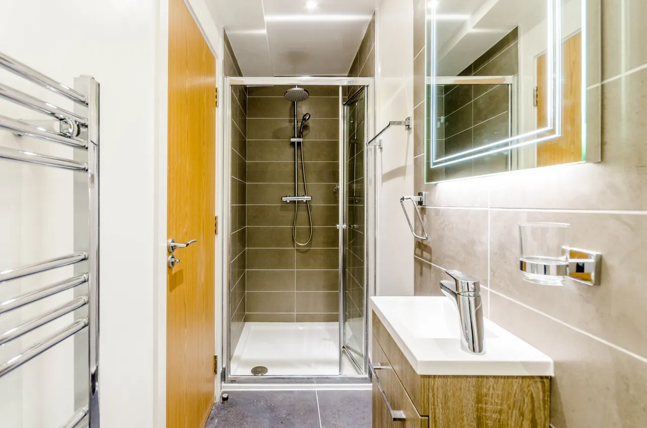 Flat E, 225 St Johns Hill, London, photo 8