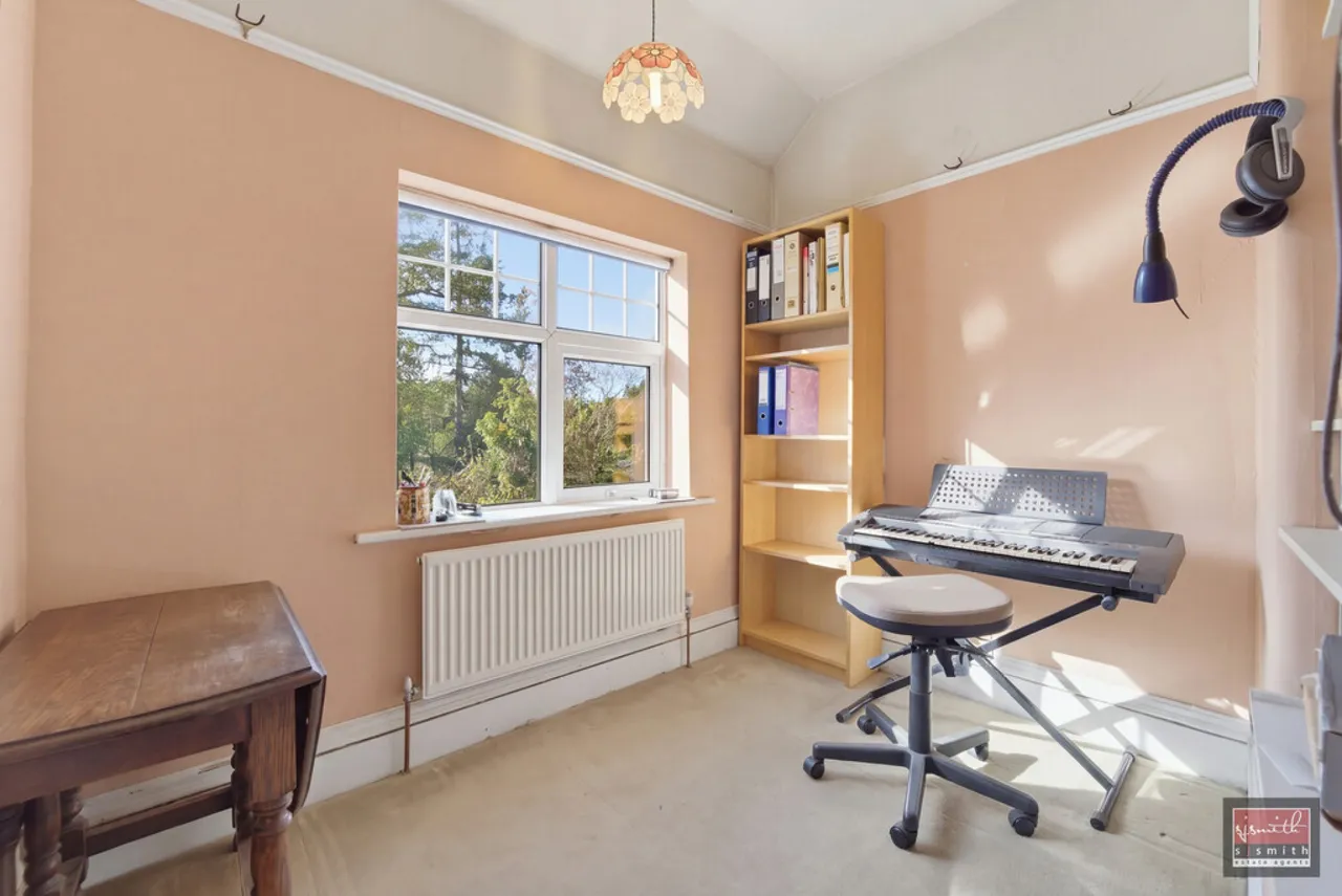 Manor Road, Ashford, TW15, photo 17