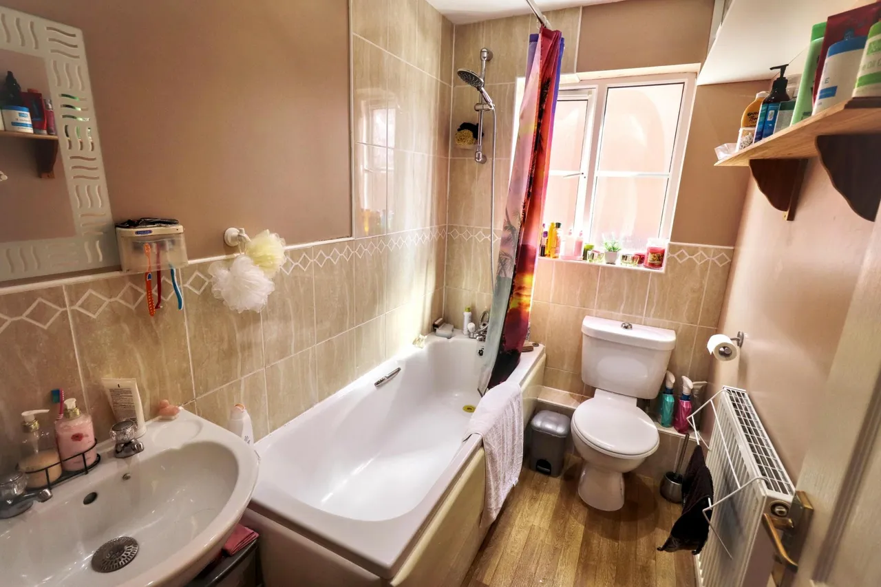 Saltern Drive, Spalding, PE11, photo 10