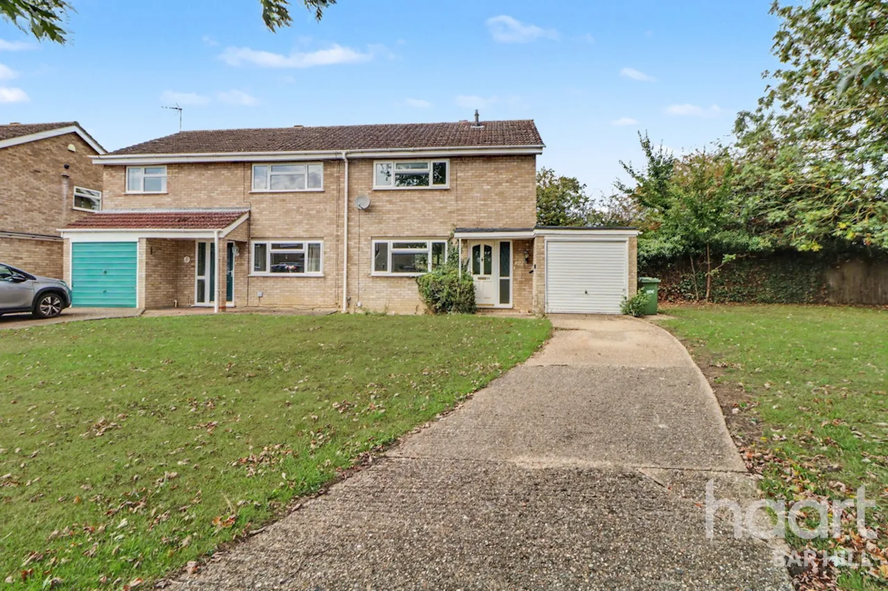 2 bed house for sale, Greengarth, St Ives, PE27
