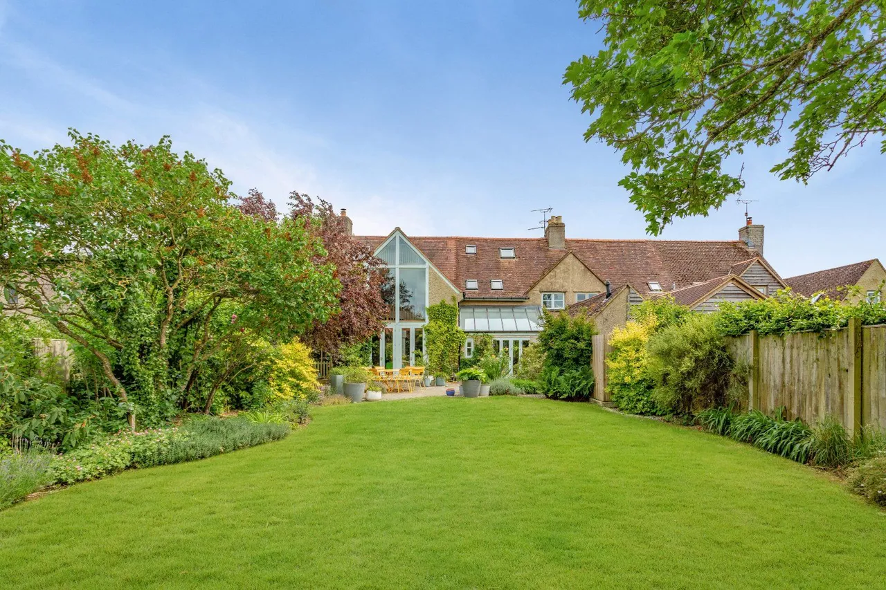 Marston Hill Farm Cottages, Meysey Hampton, GL7, photo 20