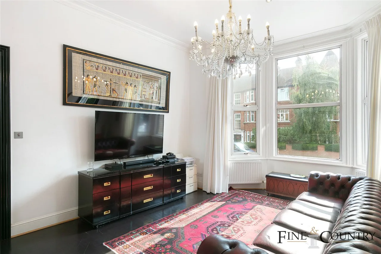 Fortune Green Road, London, photo 10