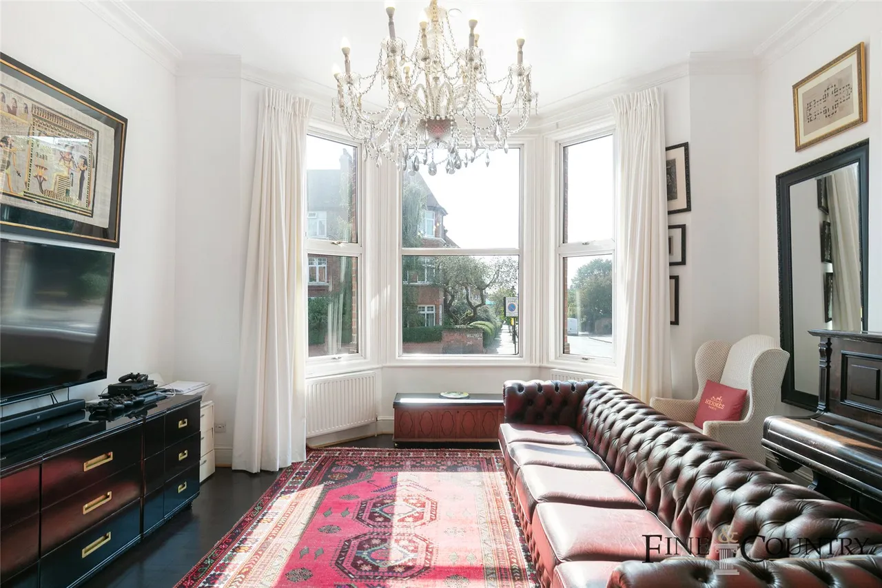 Fortune Green Road, London, photo 11