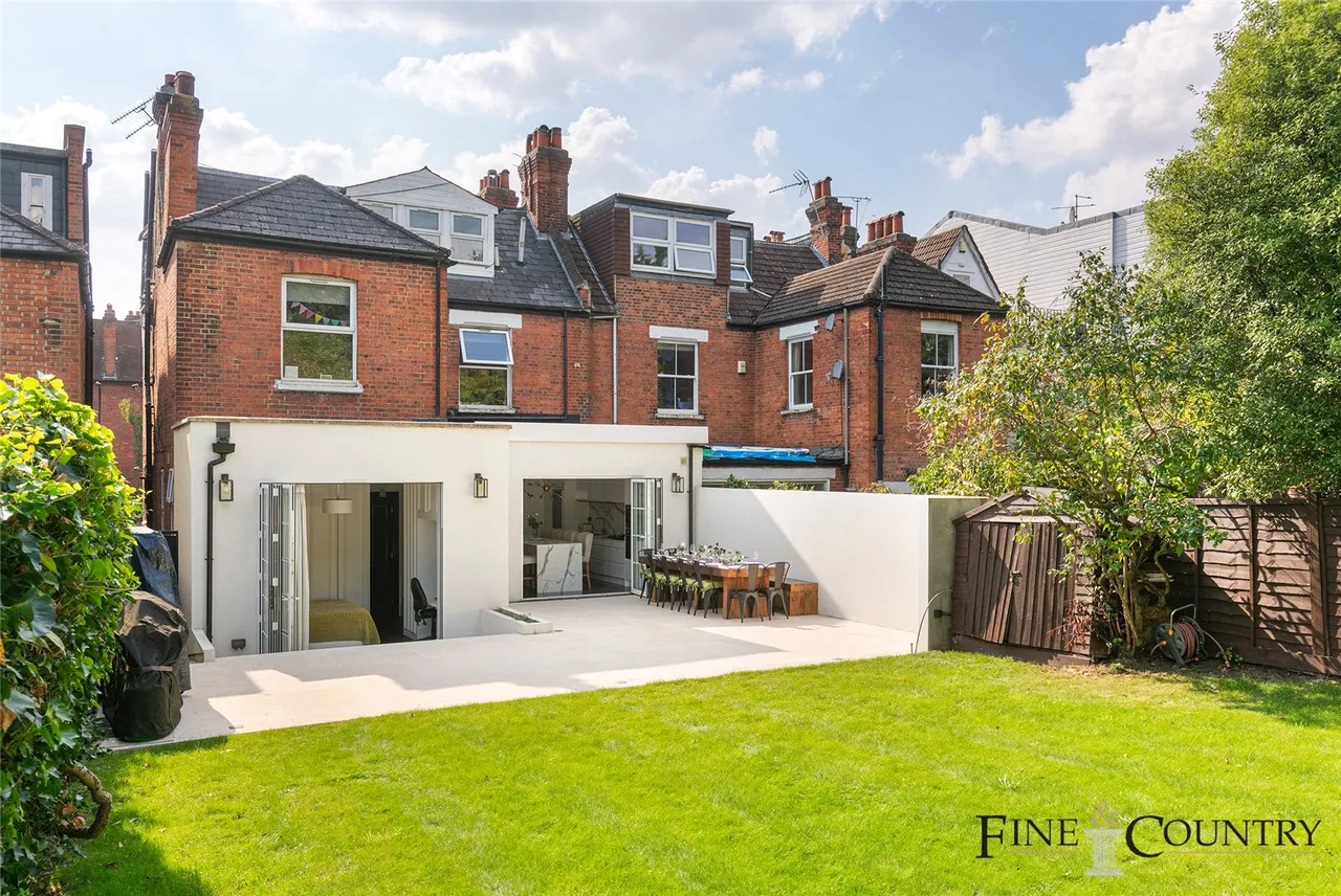 Fortune Green Road, London, photo 22
