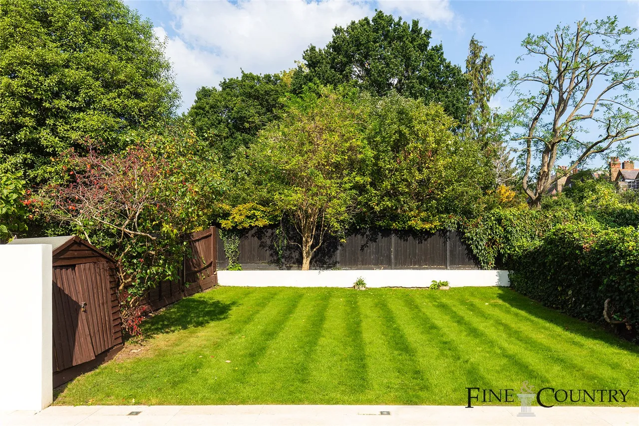 Fortune Green Road, London, photo 8