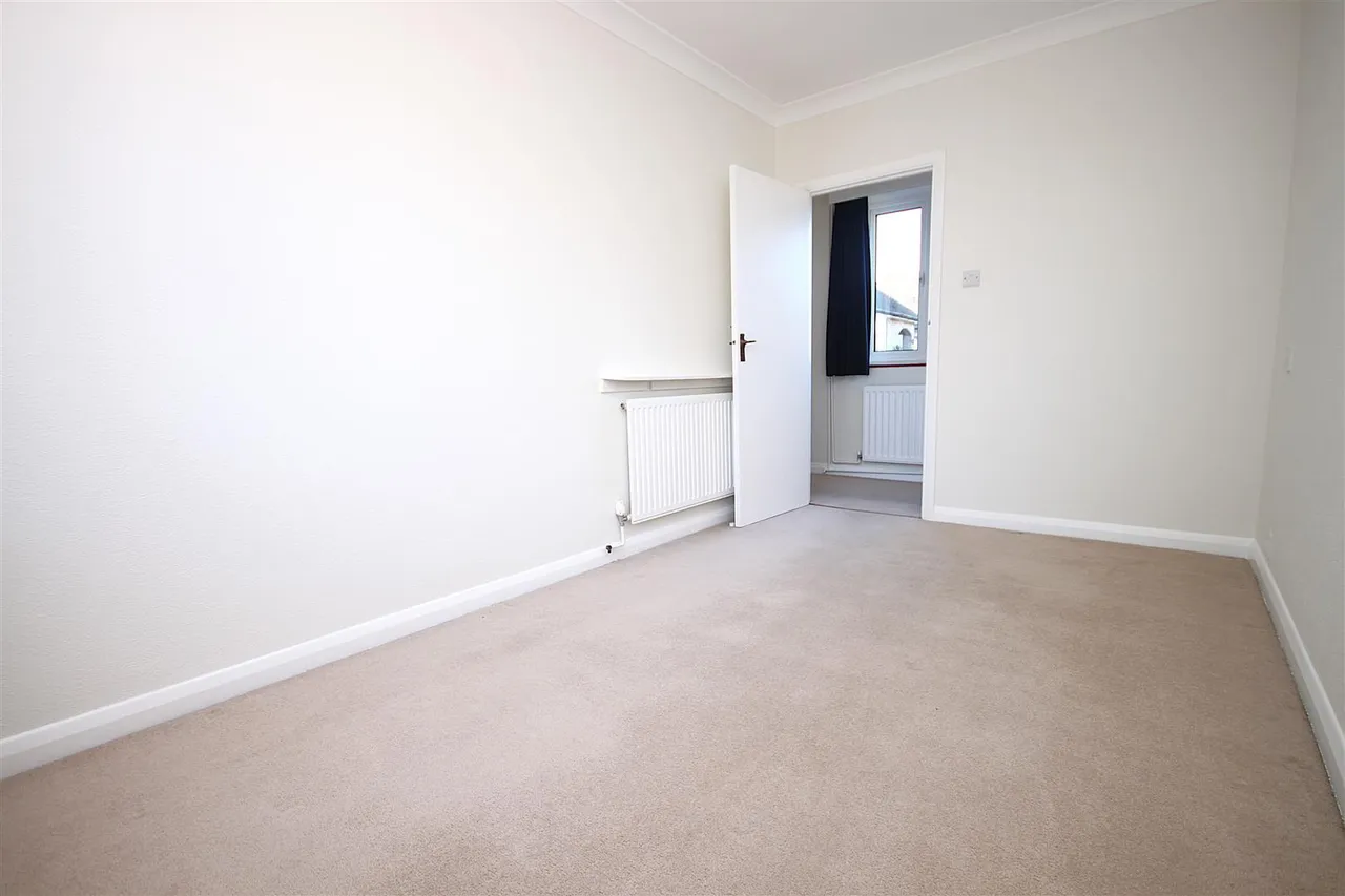 Quennell Close, Ashtead, KT21, photo 20