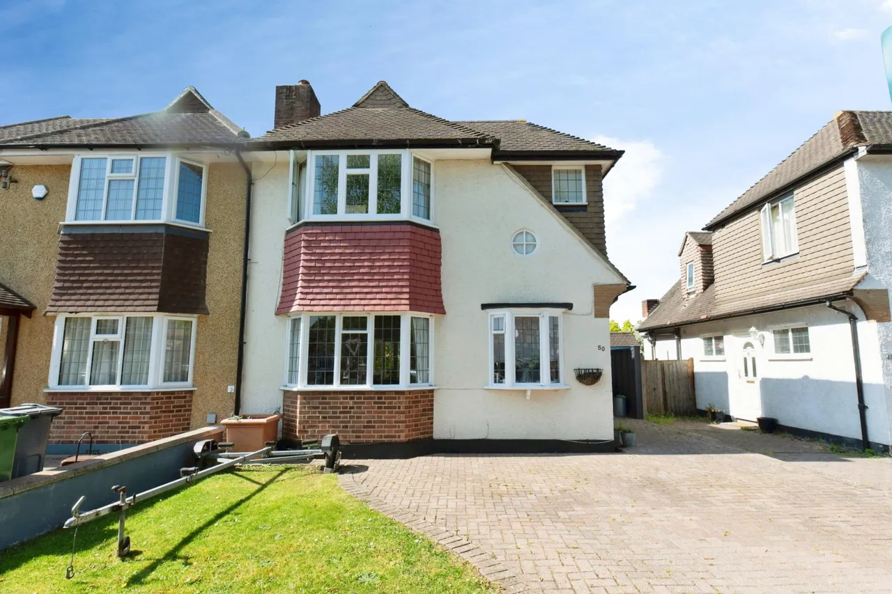 3 bed house for sale, Lawrence Avenue, New Malden, KT3