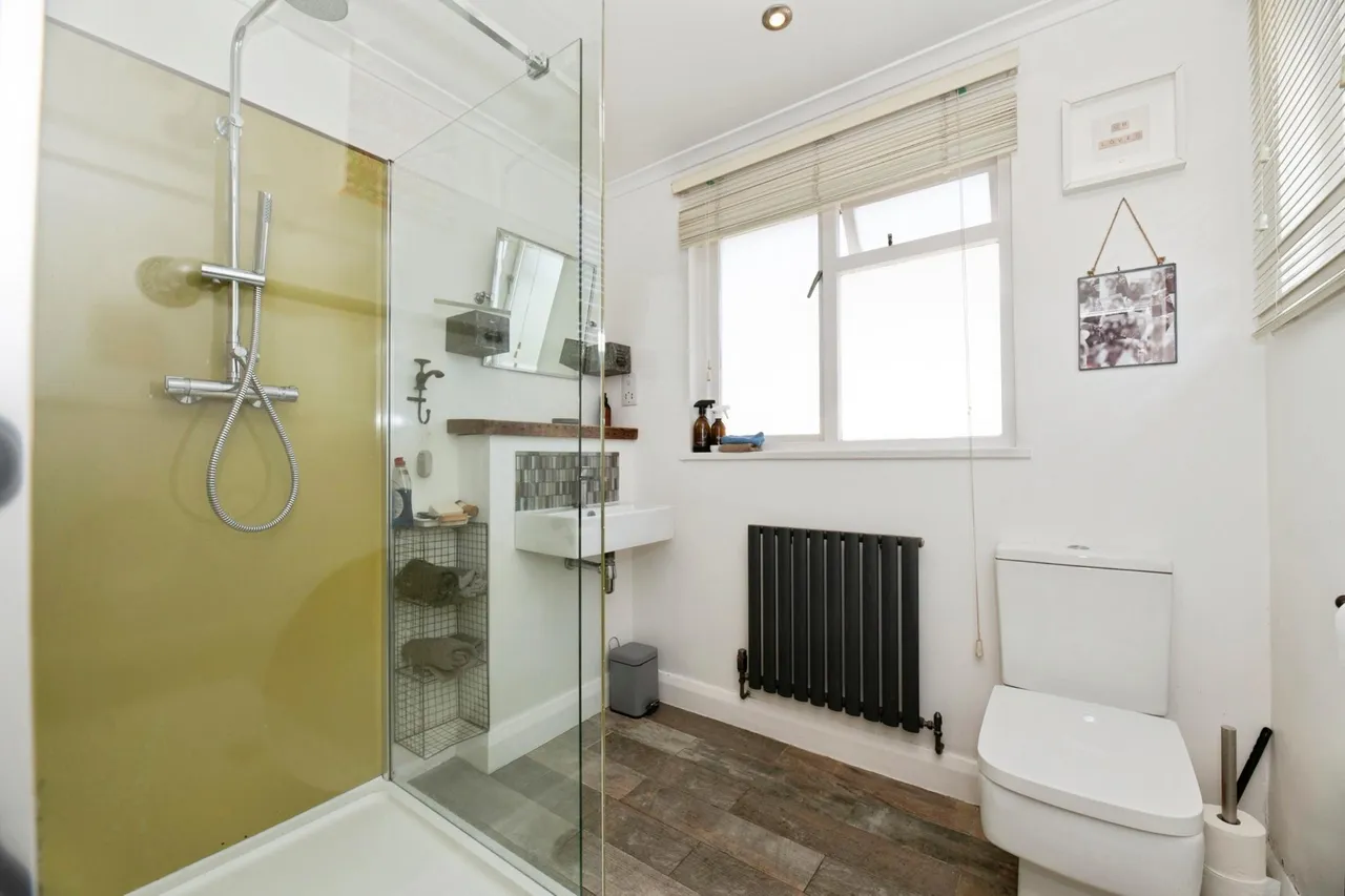 Lawrence Avenue, New Malden, KT3, photo 14