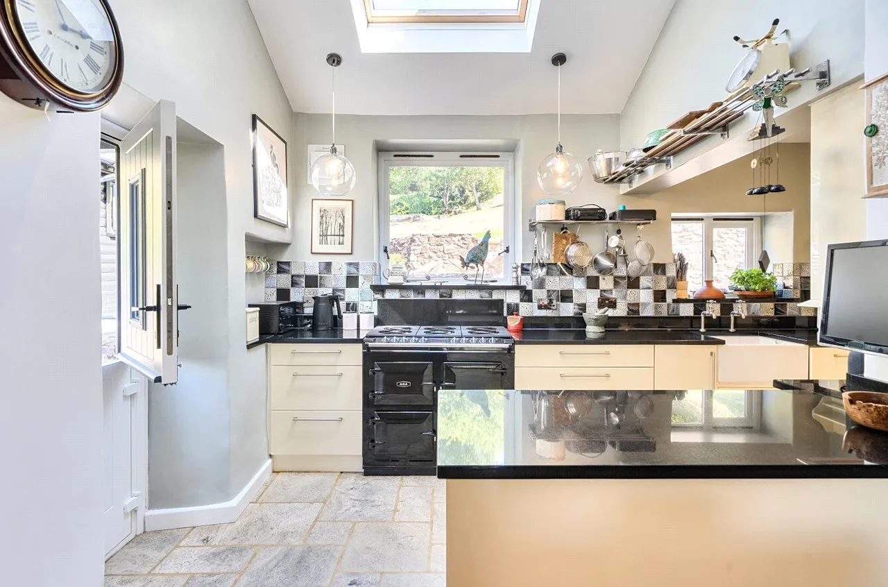 Bicknoller, Taunton, Somerset, TA4 4ER, photo 2