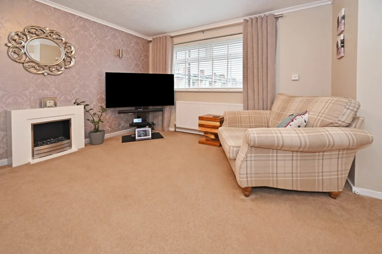 Royston Walk , Longton , Stoke-On-Trent, photo 4