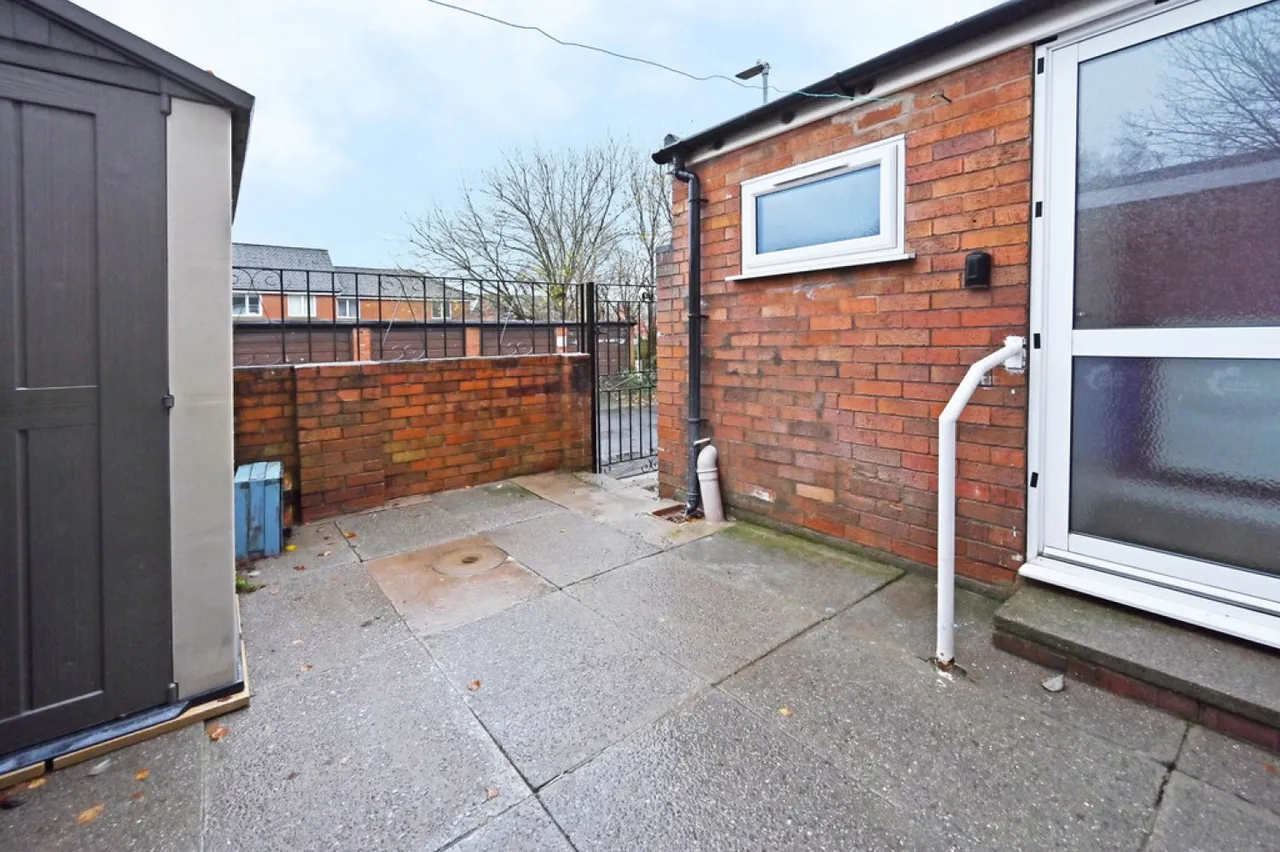 Royston Walk , Longton , Stoke-On-Trent, photo 12