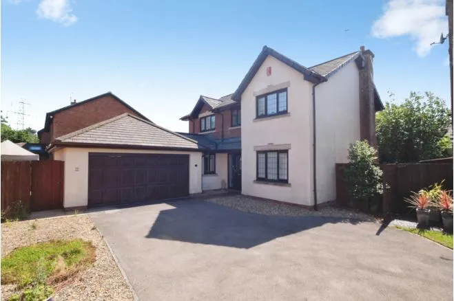 4 bed house for sale, East Lynne Gardens, Newport, NP18