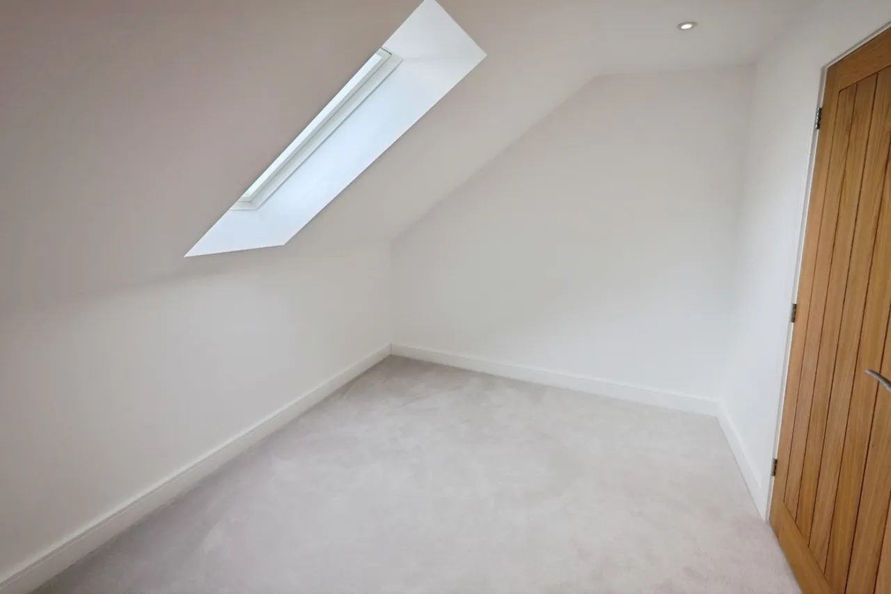 St Pauls Close, Toronto, DL14, photo 22