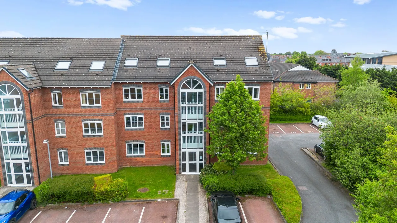 2 bed flat for sale — Manley Park, Guest Street, Leigh, Leigh, WN7 2RW