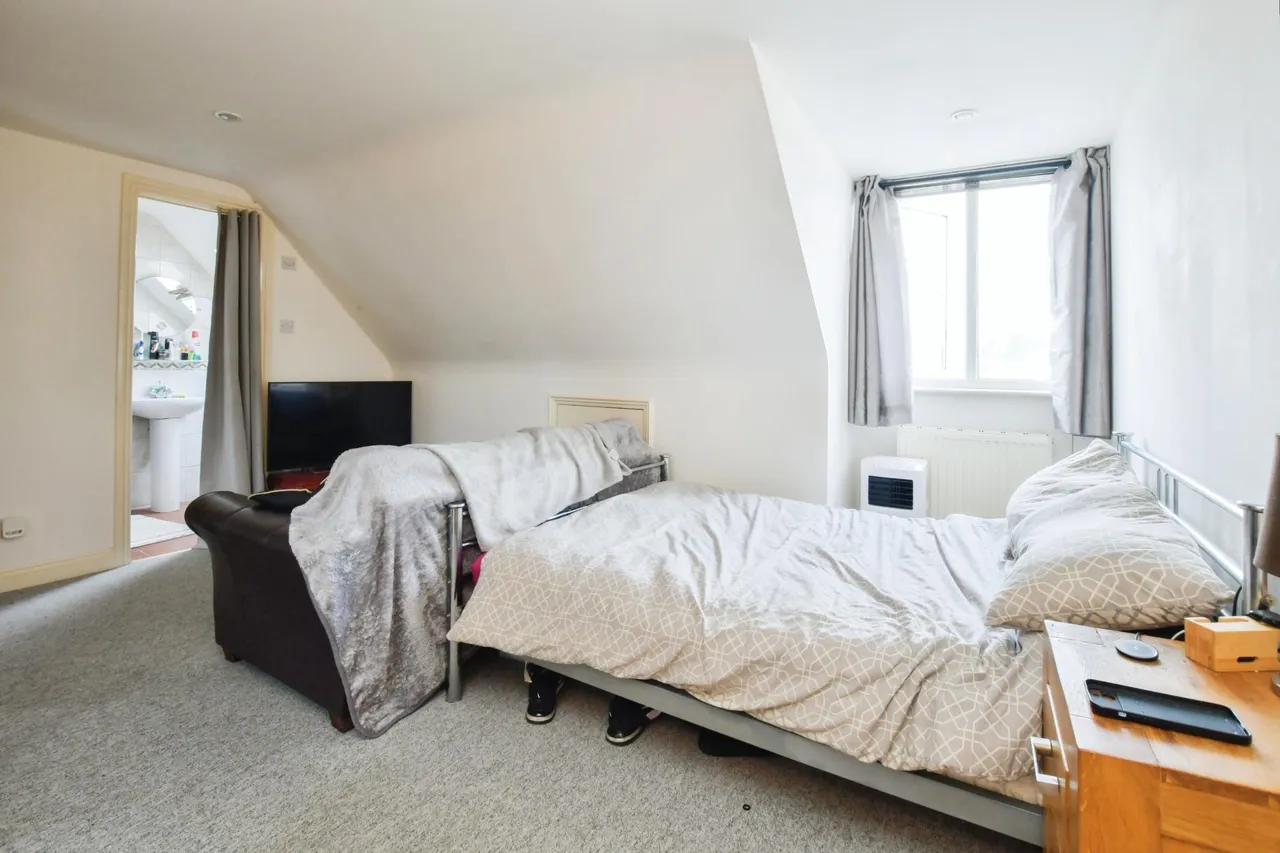 Ringwood Road, Ferndown, BH22, photo 14