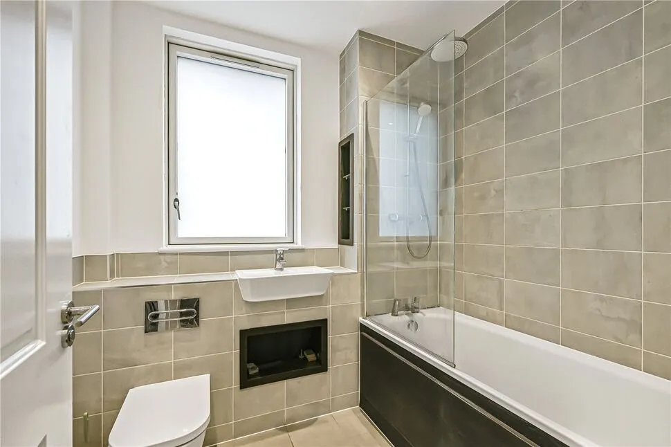 Benson Street, Barking, IG11, photo 7