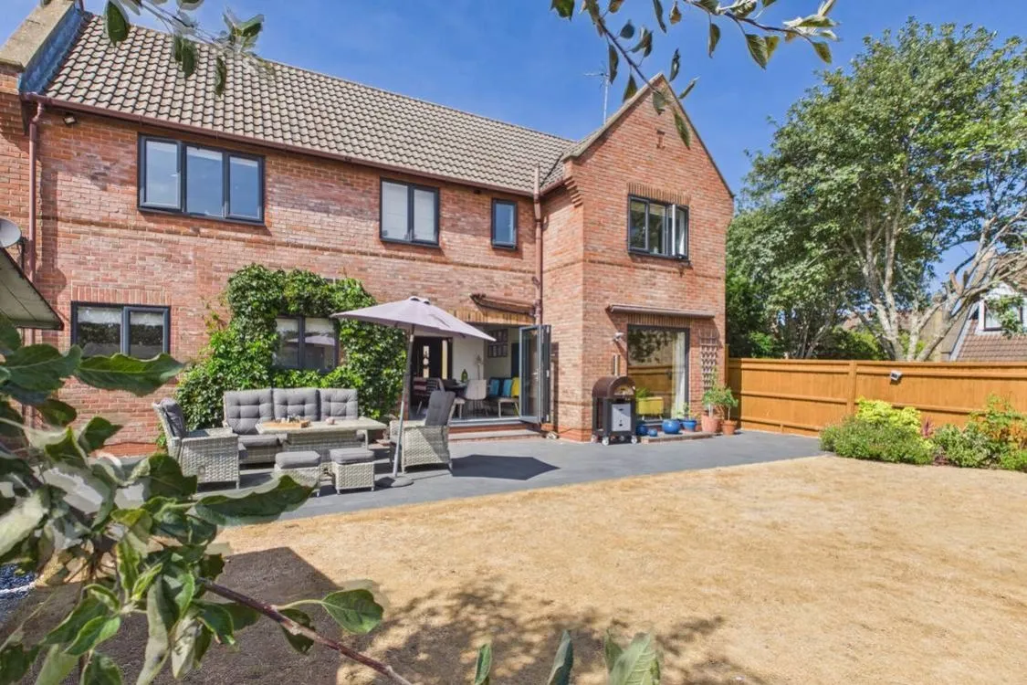 4 bed house for sale, Farriers Way, Carlby, PE9