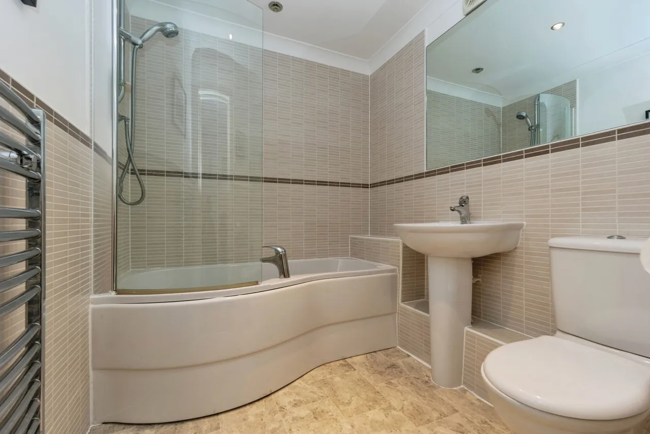 Bridgewater Street, Sale, Greater Manchester, M33, photo 9