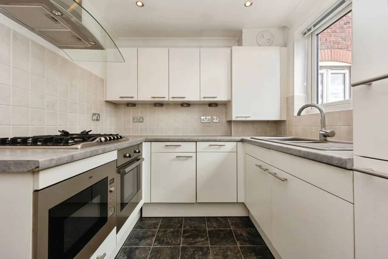 Bridgewater Street, Sale, Greater Manchester, M33, photo 7