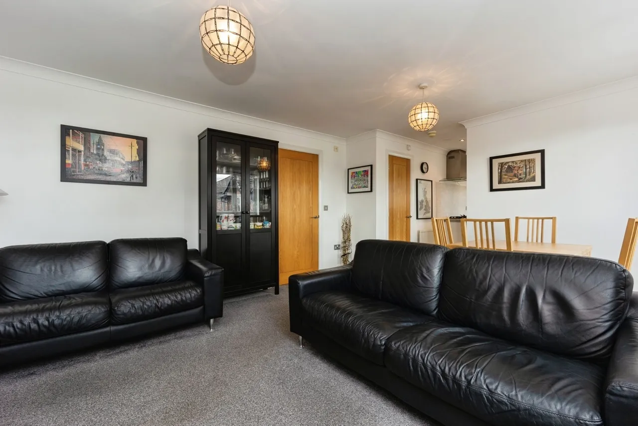 Bridgewater Street, Sale, Greater Manchester, M33, photo 4