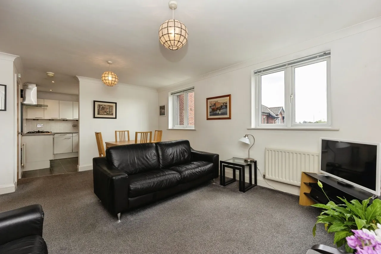 Bridgewater Street, Sale, Greater Manchester, M33, photo 5