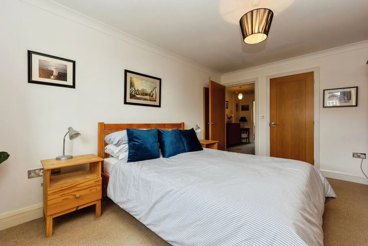 Bridgewater Street, Sale, Greater Manchester, M33, photo 11