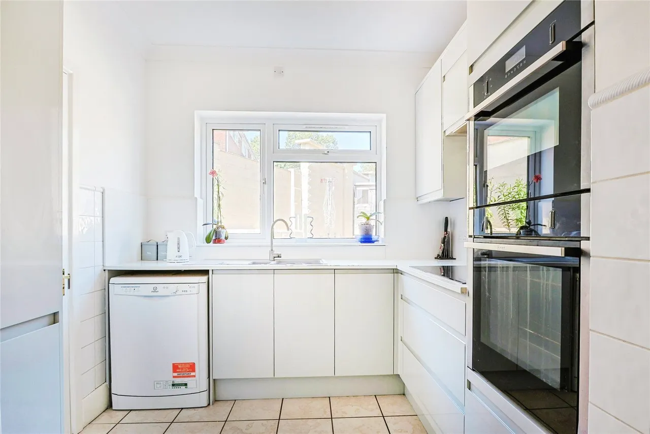 Guest Avenue, Branksome, BH12, photo 6