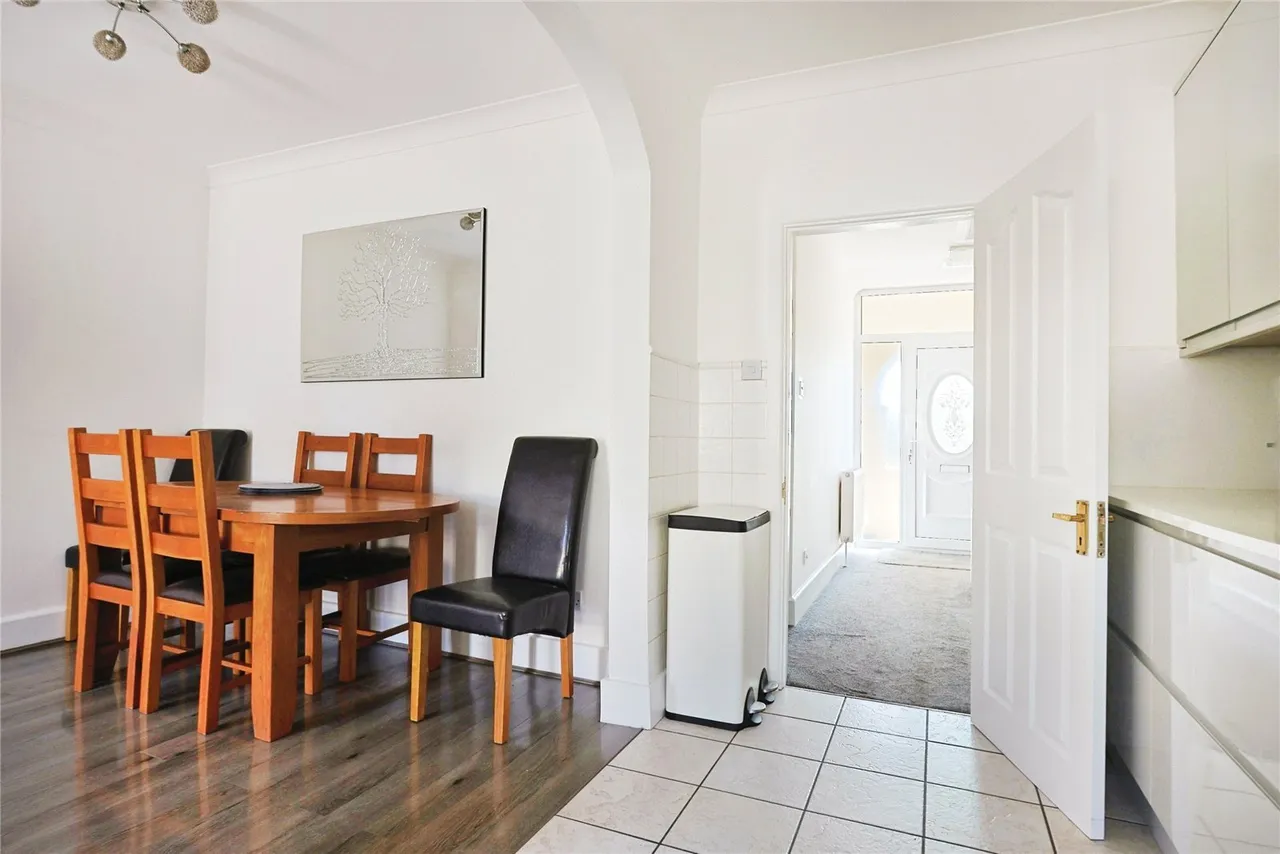 Guest Avenue, Branksome, BH12, photo 5