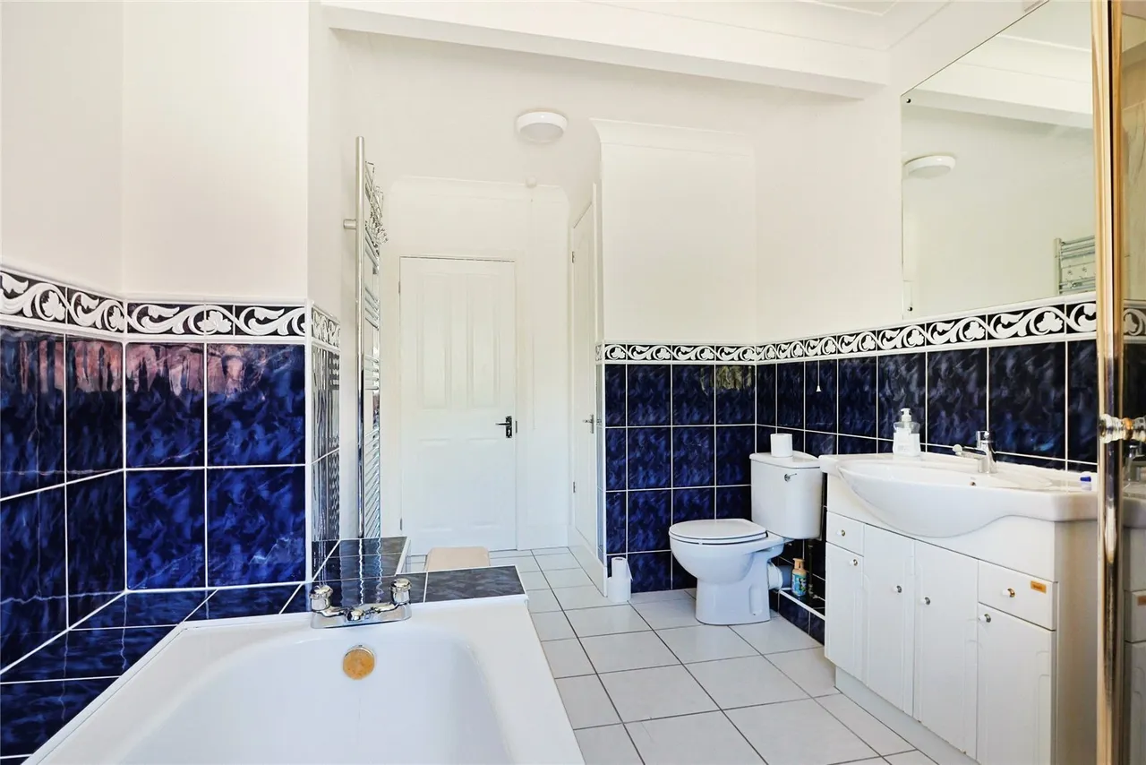 Guest Avenue, Branksome, BH12, photo 13