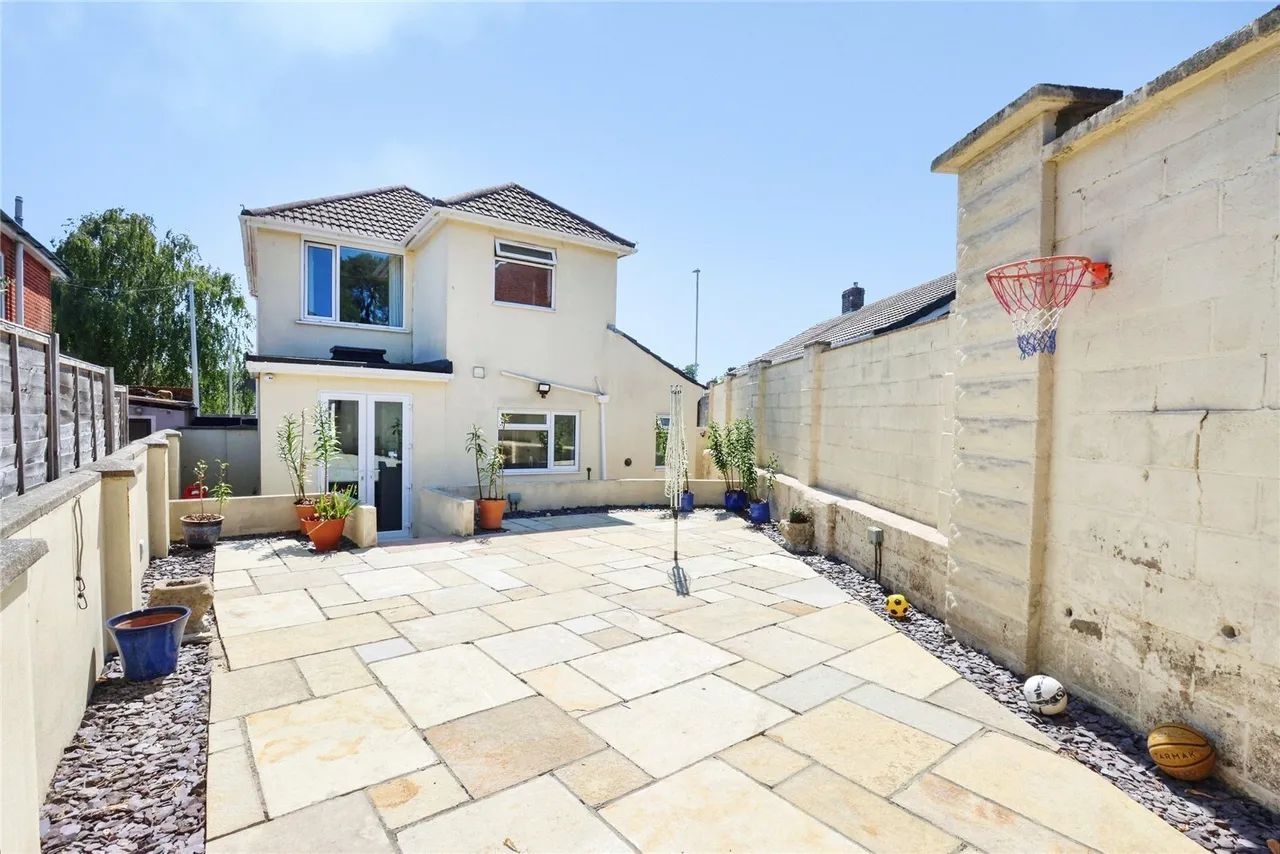 Guest Avenue, Branksome, BH12, photo 17
