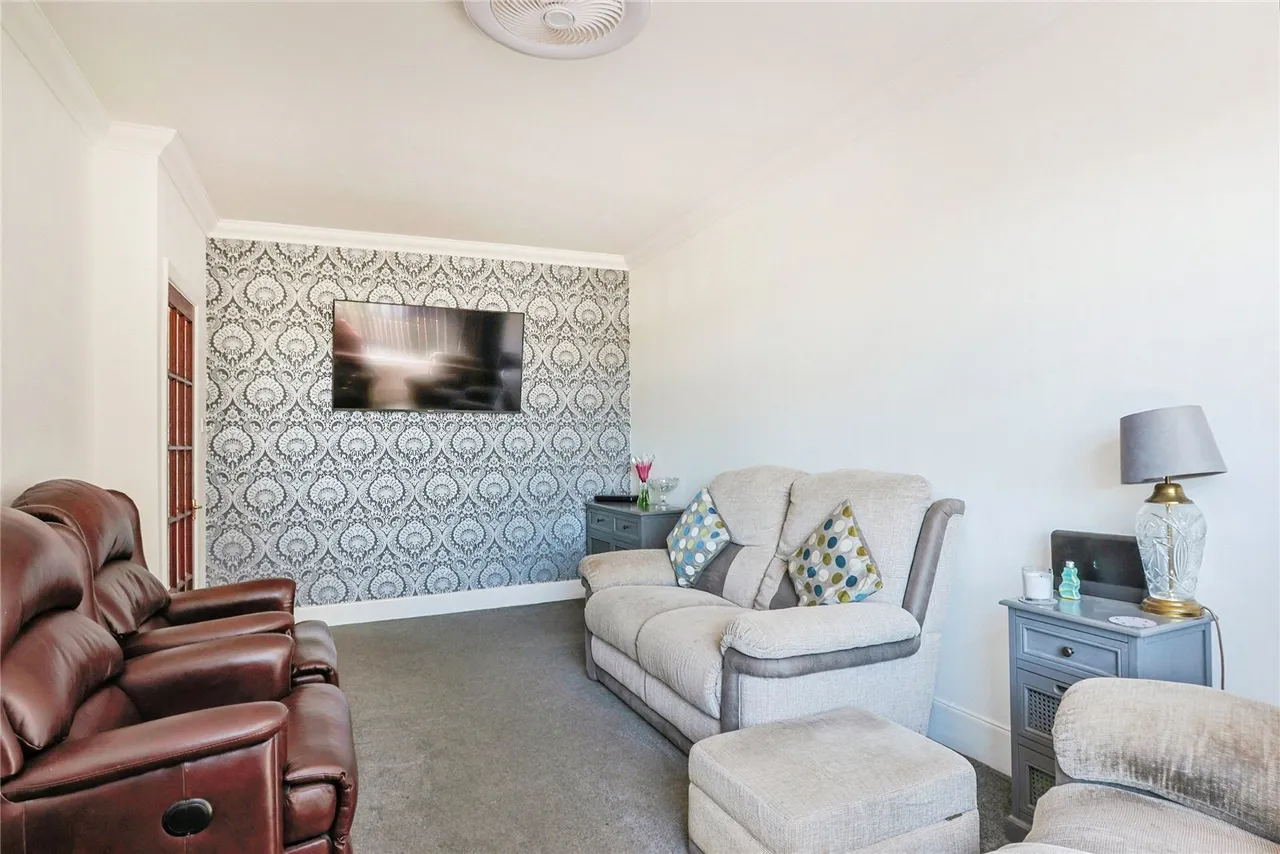 Guest Avenue, Branksome, BH12, photo 8