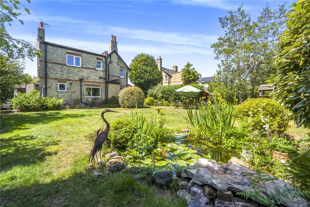 Uxbridge Road, Hampton Hill, TW12 1AY, photo 14
