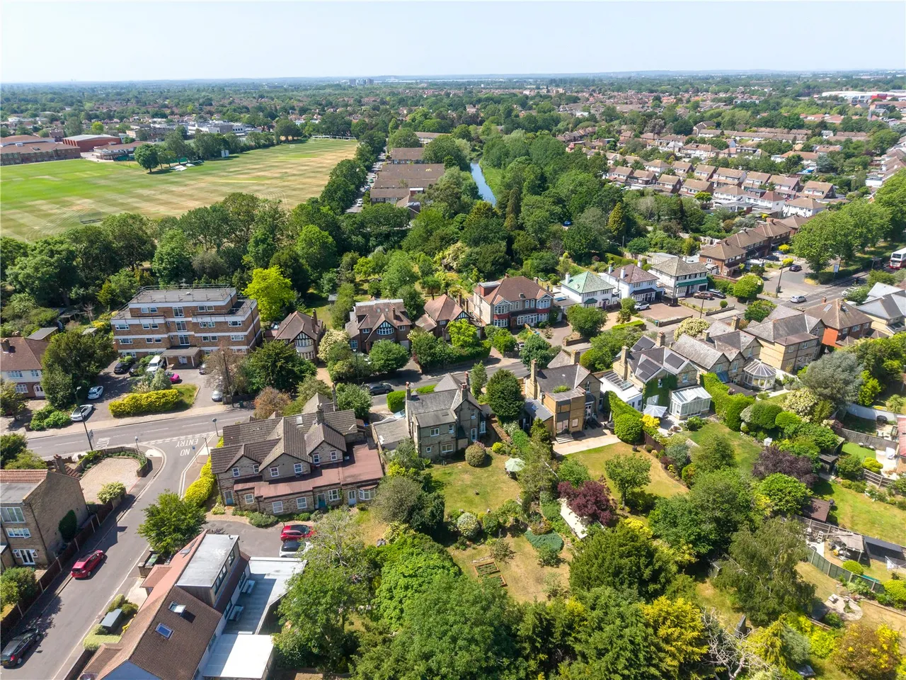 Uxbridge Road, Hampton Hill, TW12 1AY, photo 18