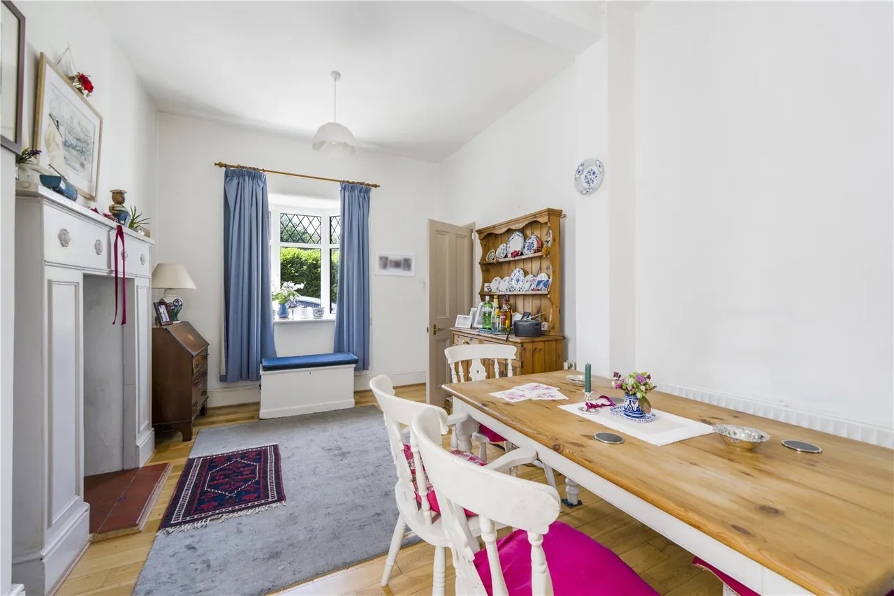 Uxbridge Road, Hampton Hill, TW12 1AY, photo 8