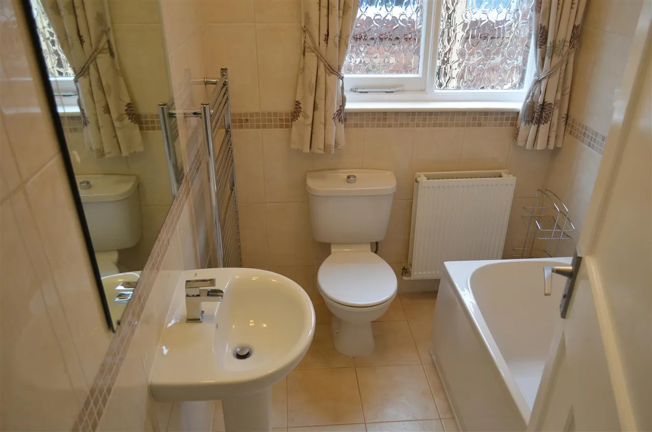 Rowan Avenue, Manchester, M16, photo 4