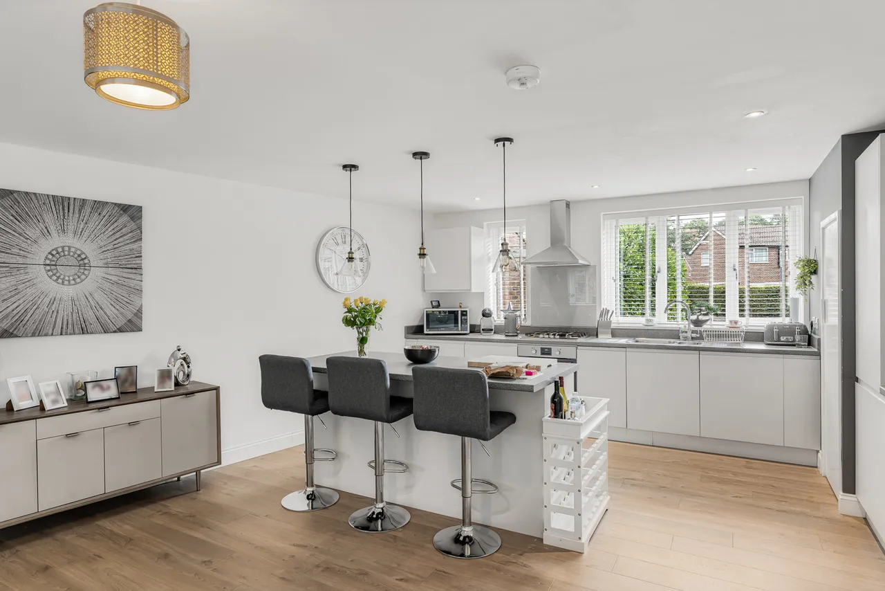 Briar Close, West Byfleet, KT14, photo 4