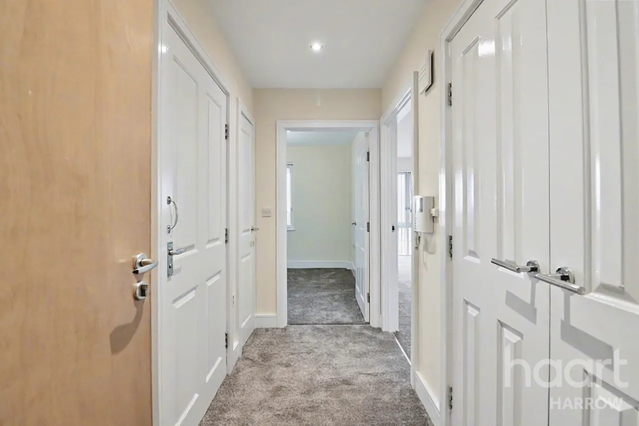 Pinner Road, Harrow, HA1, photo 3