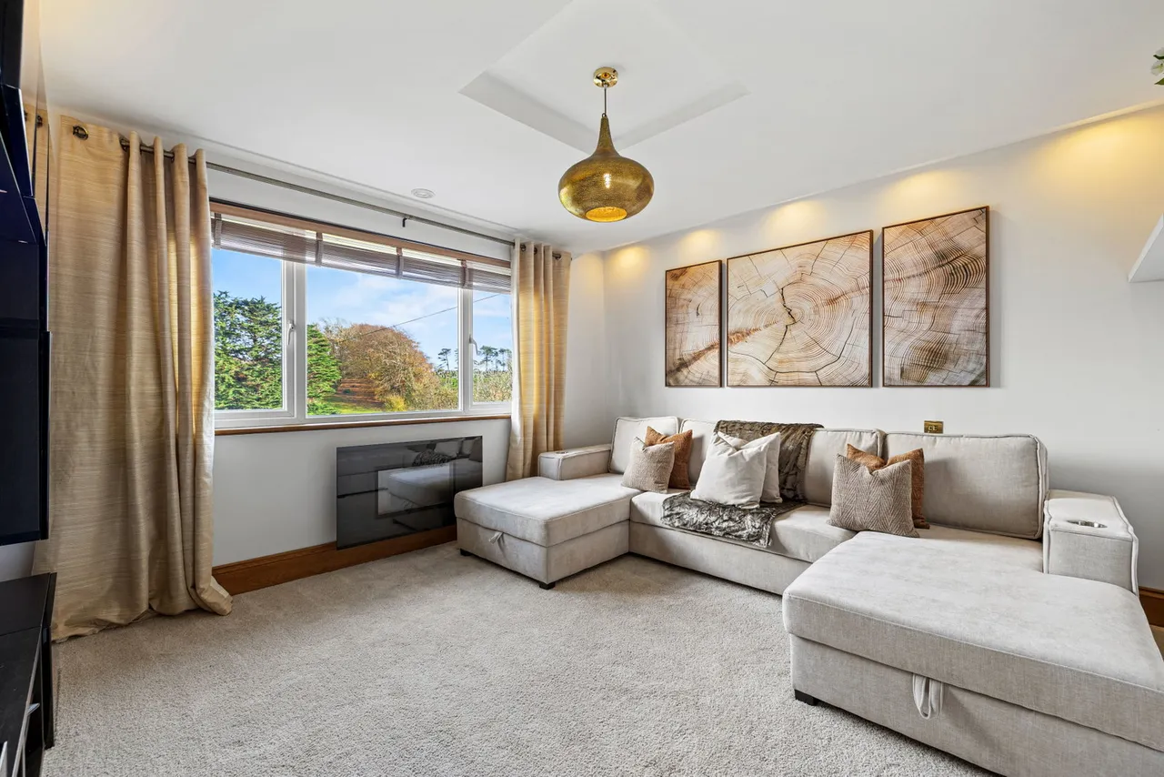 Slade Gardens, West Cross, SA3, photo 14