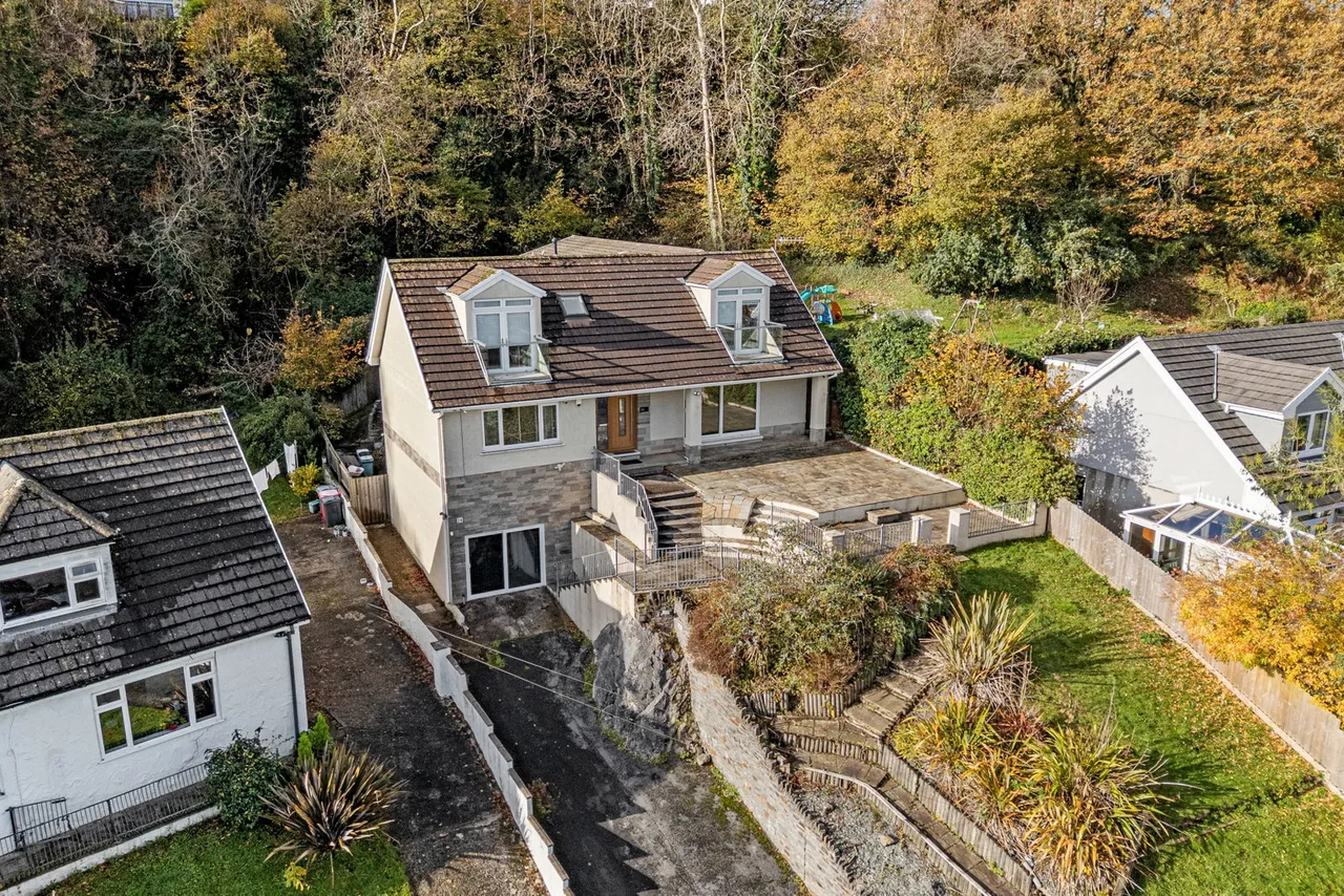 Slade Gardens, West Cross, SA3, photo 32