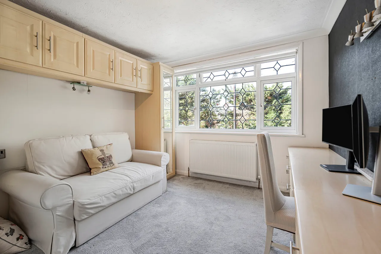 Penton Hook Road, Staines-upon-Thames, TW18, photo 16