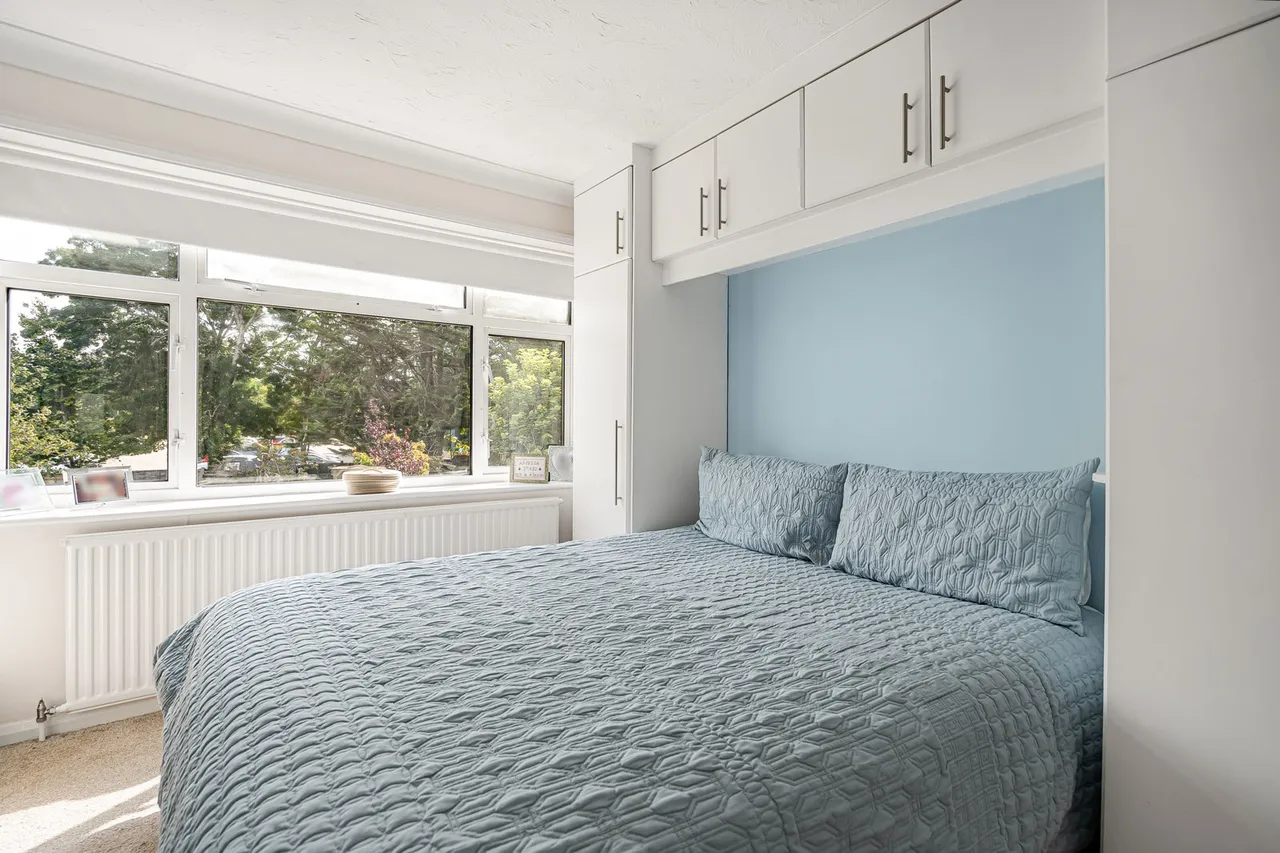 Penton Hook Road, Staines-upon-Thames, TW18, photo 15