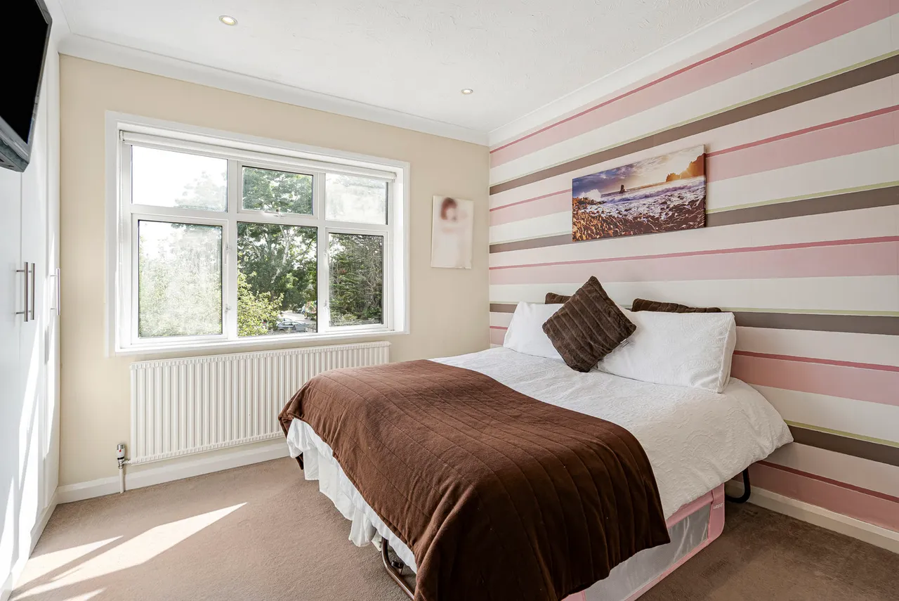 Penton Hook Road, Staines-upon-Thames, TW18, photo 13